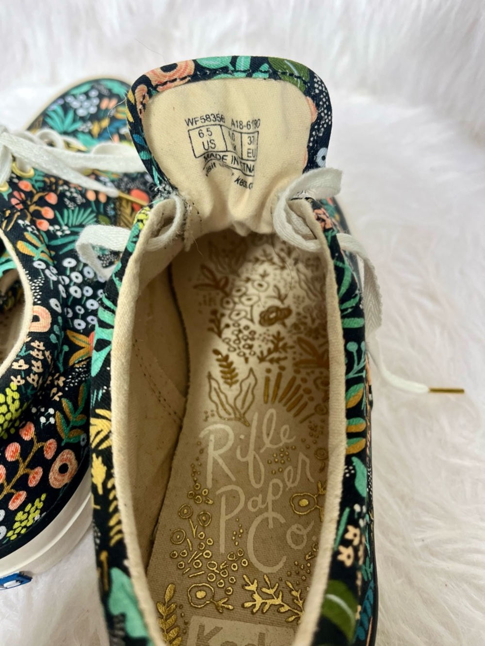 Rifle Paper Co. Keds Black Floral Canvas Sneakers 6.5 Boho Grandmacore Fairycore - Picture 6 of 9